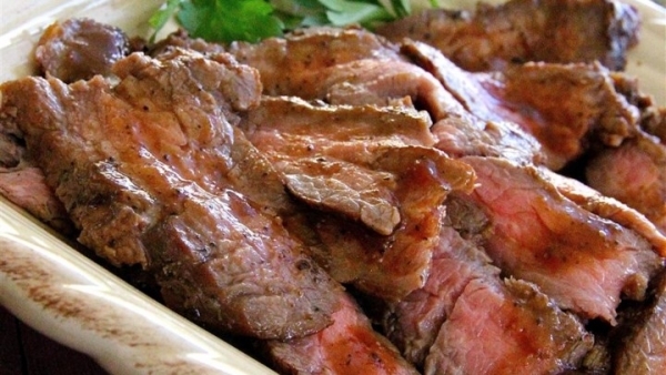 Запеченная говядина с пивным соусом