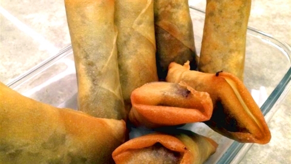 Яичные рулеты с говядиной